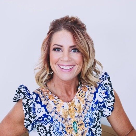 Jen Glowacki Headshot